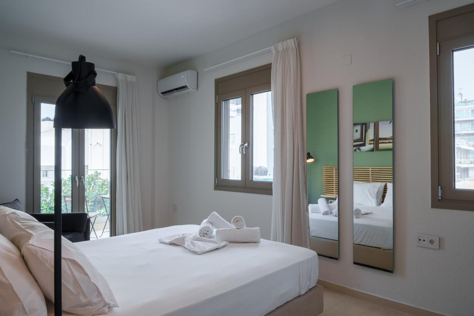 Notos Boutique Apartments Iraklion Buitenkant foto